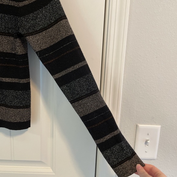 House of Harlow 1960 Fitted Striped Mock Neck Sweater - Picture 3 of 7